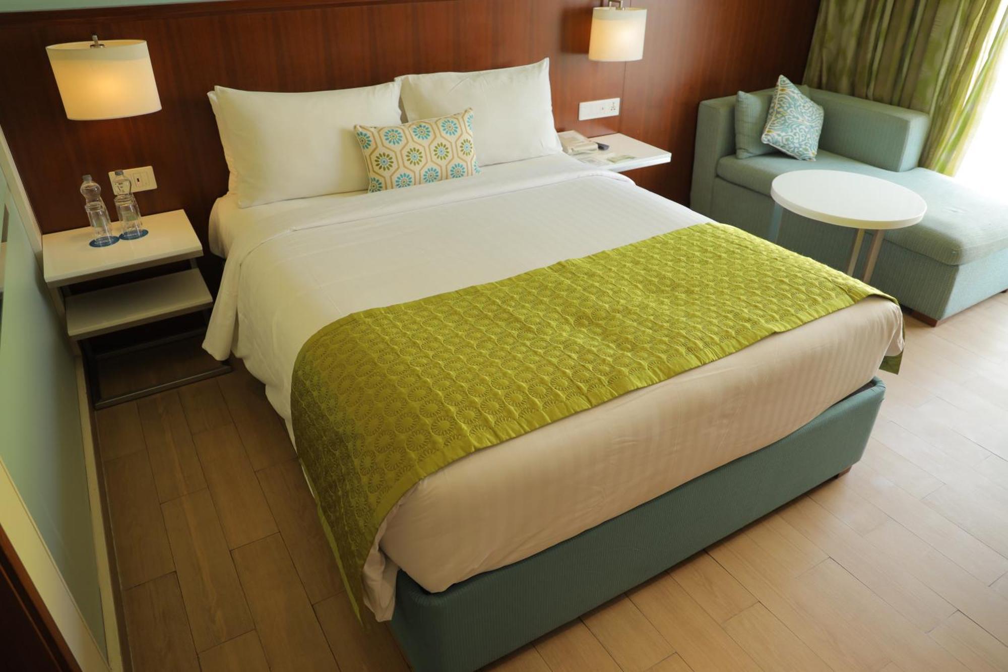 Fairfield By Marriott Indore Esterno foto