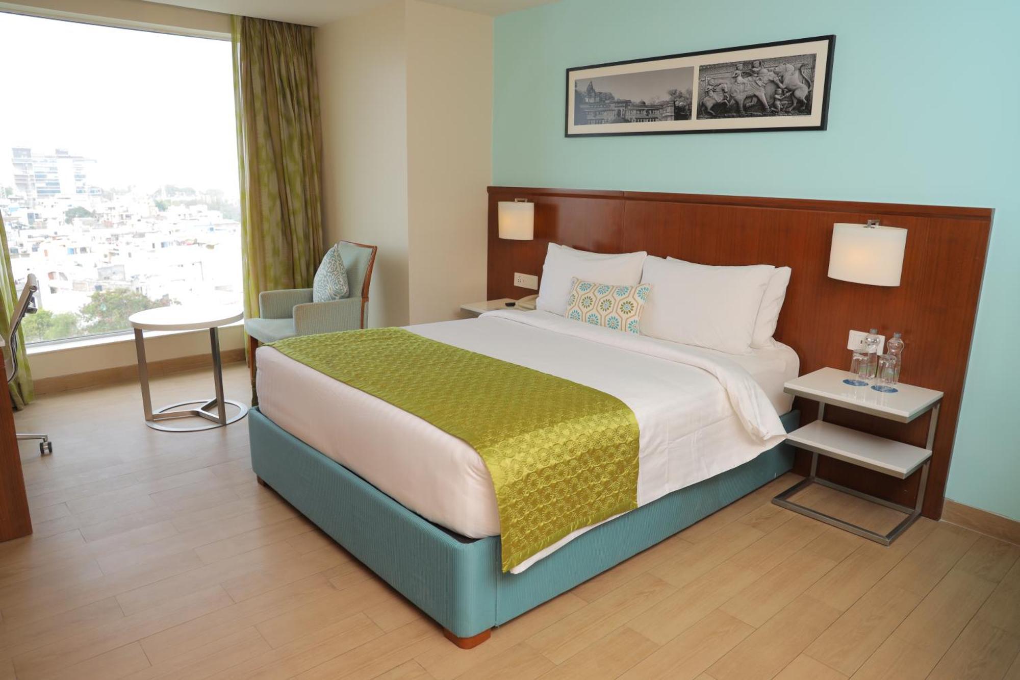 Fairfield By Marriott Indore Esterno foto